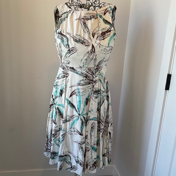 Gorgeous Handmade Cotton Dress - Picture 1 of 3